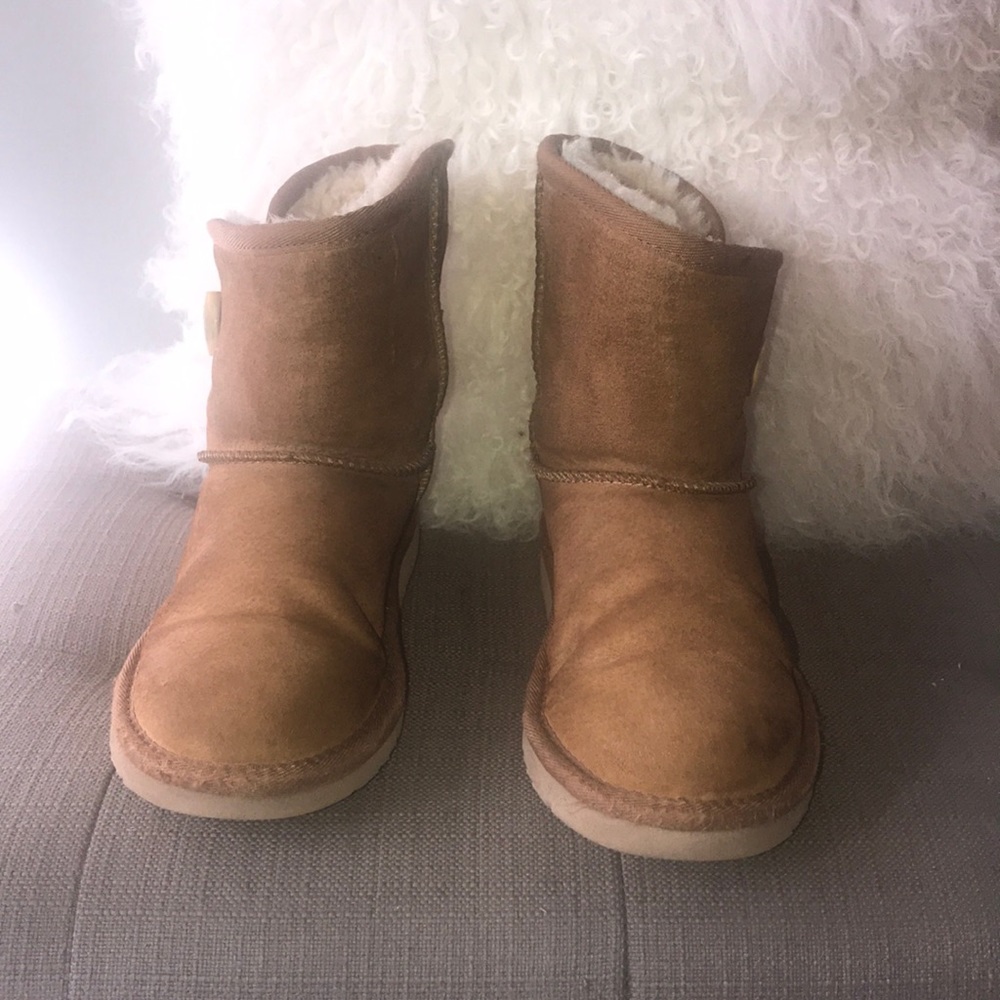 Girls boots
